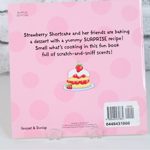 2003 Strawberry Shortcake The Berrylicious Bake-off Book Scratch and Sniff - Picture 3 of 12